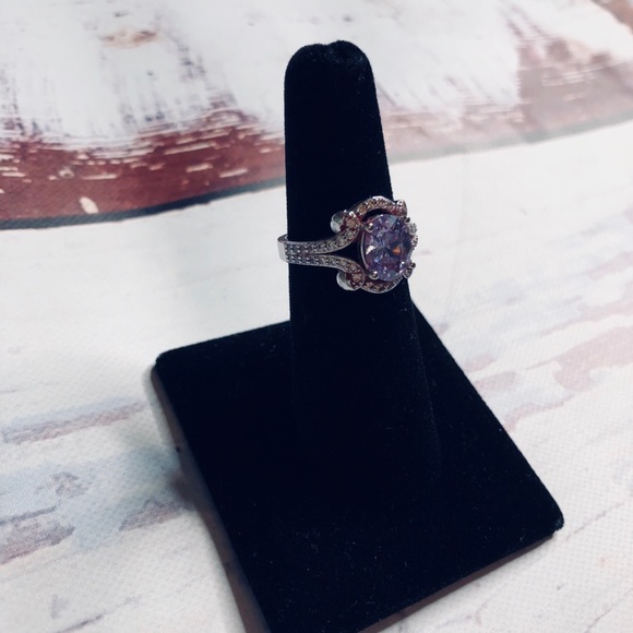 NWT Sterling Silver December Amethyst Like Birthstone Jeweled Ring Size 6 - Picture 3 of 5